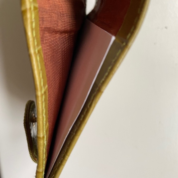 Vintage Salvatore Ferragamo ribbon wallet - Picture 6 of 7